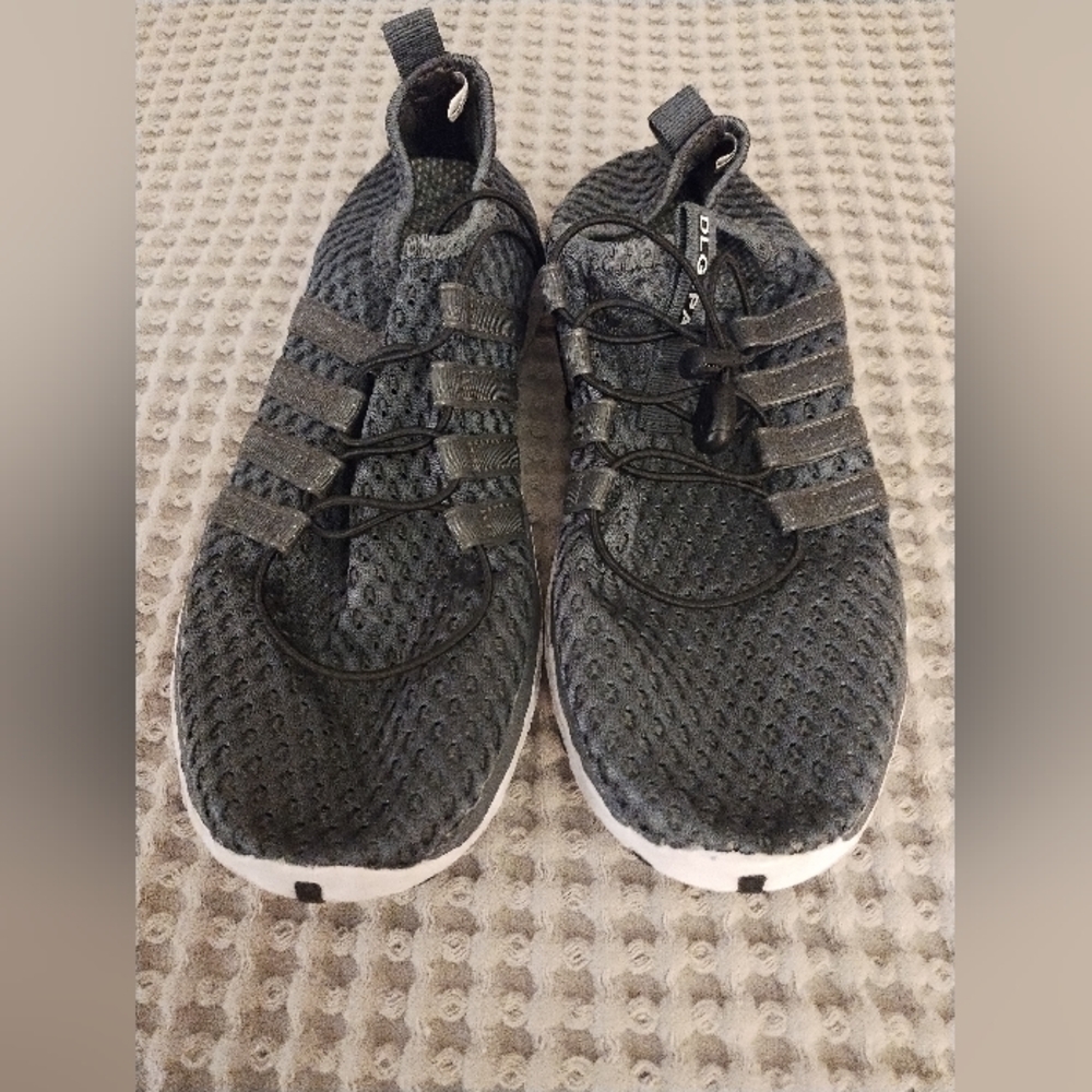 DLGJPA Black and White Shoes